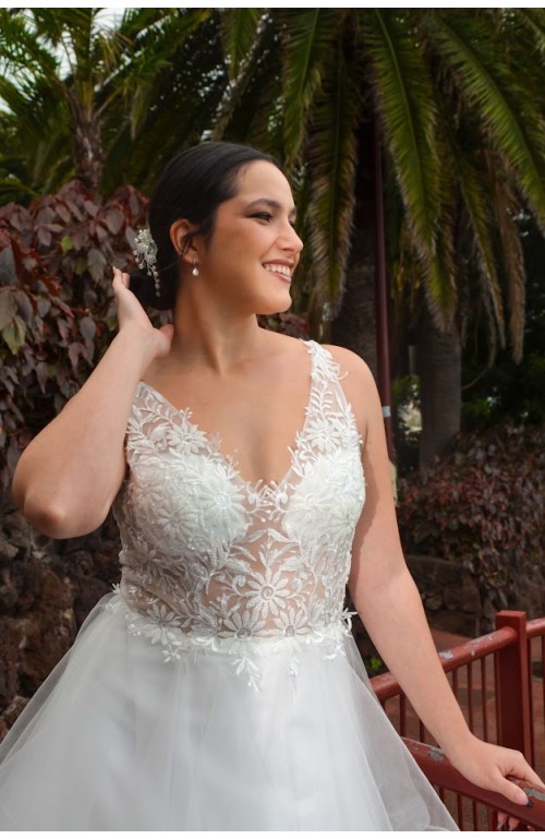 7975 Vestido novia Mina